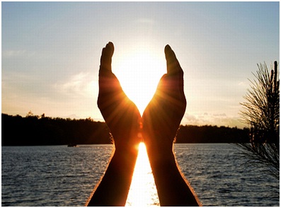 hands-cupping-sun